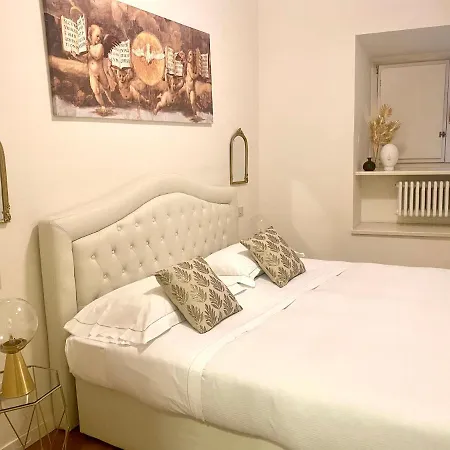 J'adore Scala Apartment Milan